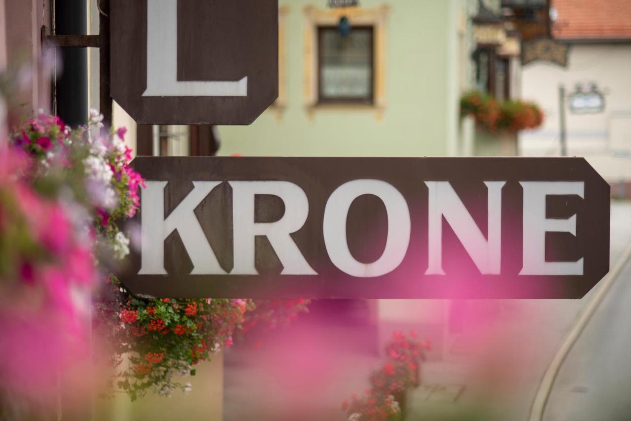 Hotel Krone Matrei am Brenner Exteriör bild